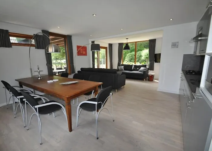 Vakantiewoning Nabij Toverland *